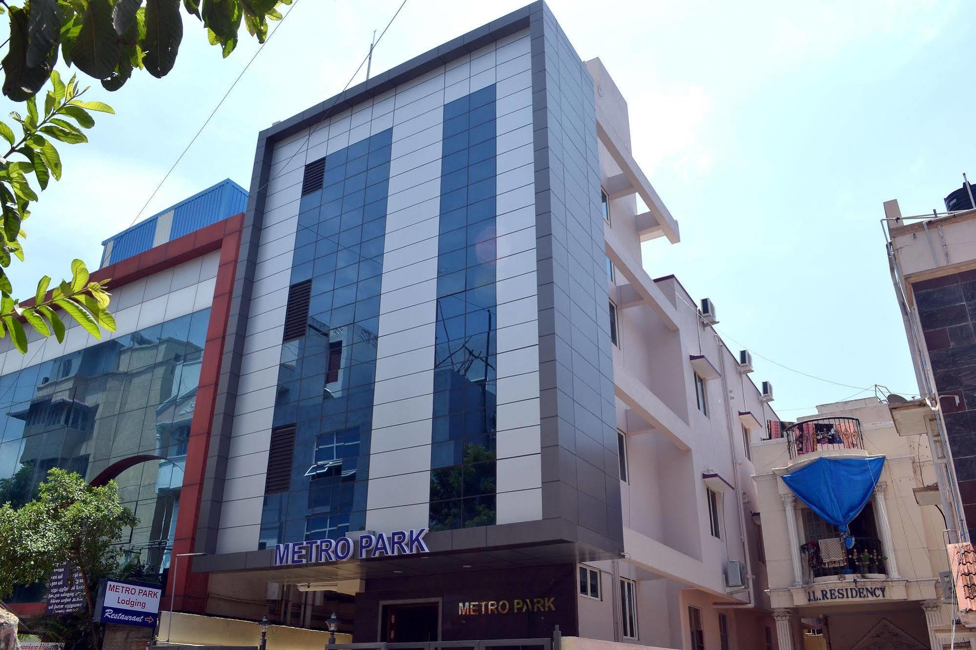 Metro Park Hotel Chennai Ngoại thất bức ảnh